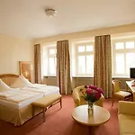 Partner Hollaender Hof Hotel 3*
