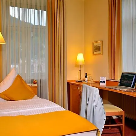 Partner Hollaender Hof Hotel 3*