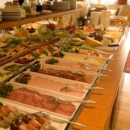 Hotel Partner Hollaender Hof 3*