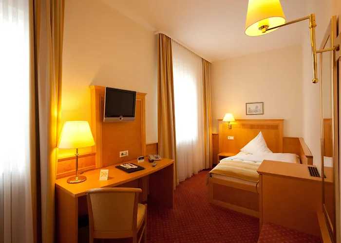 シティ パートナー ホレンダー ホフ ホテル 3*