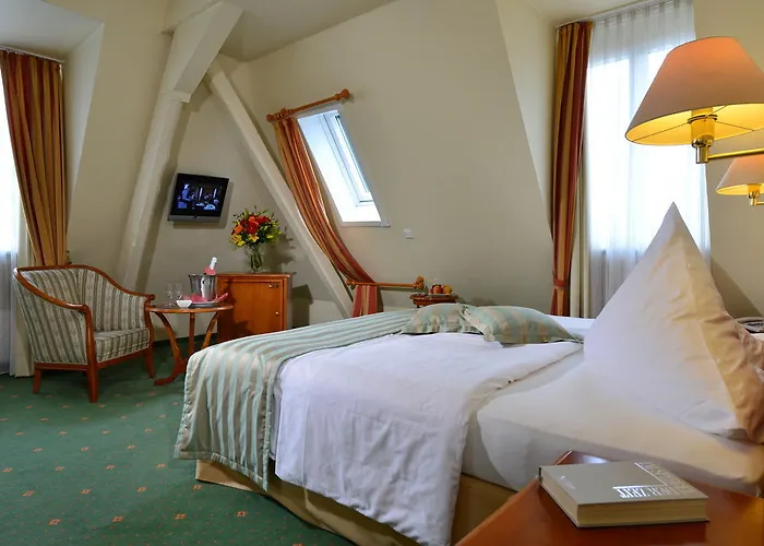 ホテル シティ パートナー ホレンダー ホフ 3*